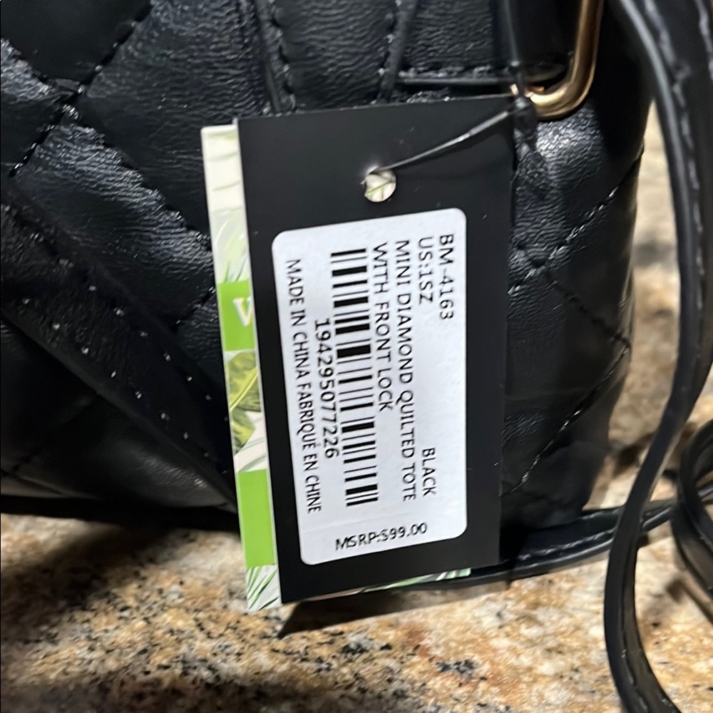 Badgley Mischka NWT Black Quilted Handbag - Picture 7 of 11